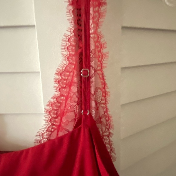 3/$12 Express Red Lace Trim Cami-NWOT - Picture 4 of 7